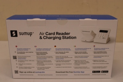 SALE OUT. SumUp Air Bundle Air Card Reader & Charging Station | Air Bundle Air Card Reader & Charging Station | 800604901 | DEMO