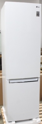 SALE OUT. LG GBB72SWVGN Refrigerator, Free-standing, Bottom freezer, D, Height 2,03 m, Net fridge 233 L, Net freezer 107 L | LG | DAMAGED PACKAGING, DENTS ON BOTH DOORS