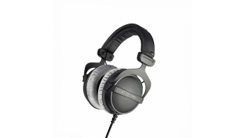 Beyerdynamic | Studio headphones | DT 770 PRO | Wired | On-Ear | Black